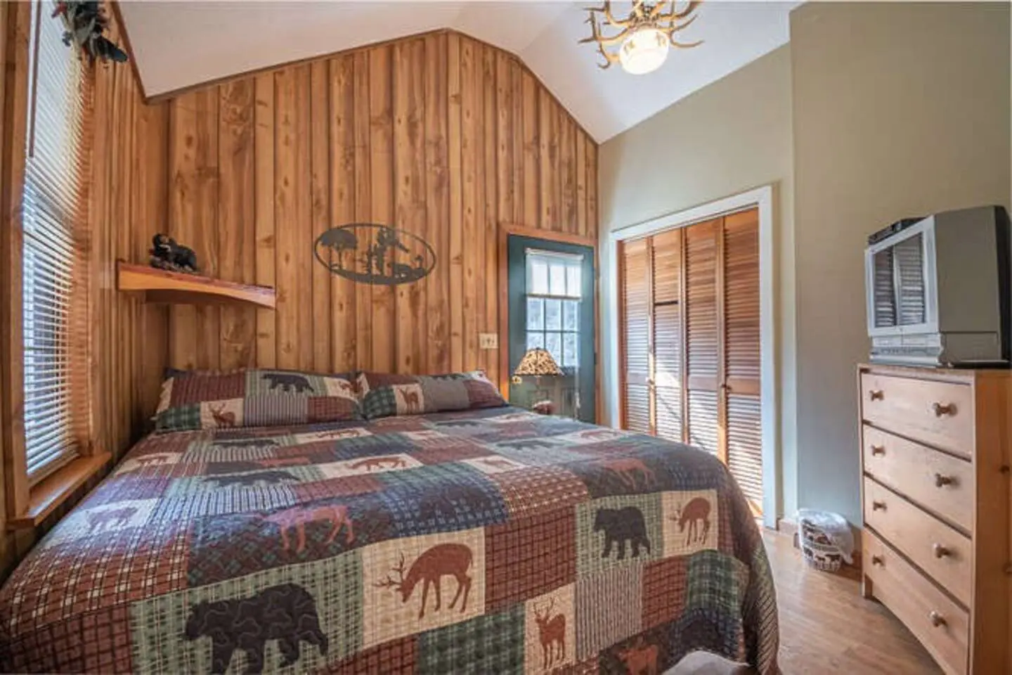 Cabin 7 Mountain View Cabin Rentals, Tellico Plains, TN