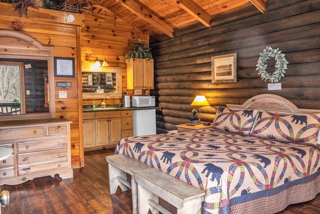 Spirit Studio Cabin, River View, Mountain View Cabin Rentals Tellico Plains TN